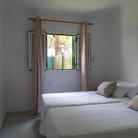 With Private Garden Holiday home